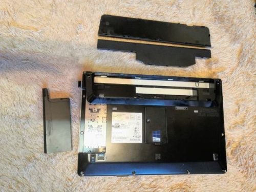 富士通 lifebook S904 のSSD交換、メモリ増設方法、分解方法について 